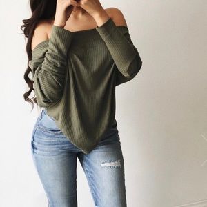 Off Shoulder Sweatshirt (Cream)
